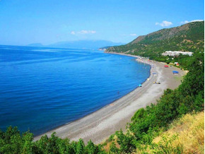 Полулюкс на двоих с кухней - на май 2500 руб., летом до 4000 руб.
